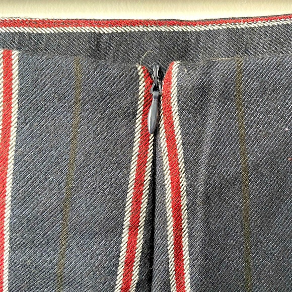 DYNAMITE 70’S INSPIRED ASYMMETRICAL STRIPPED SKIRT WITH BUCKLE - Picture 6 of 6